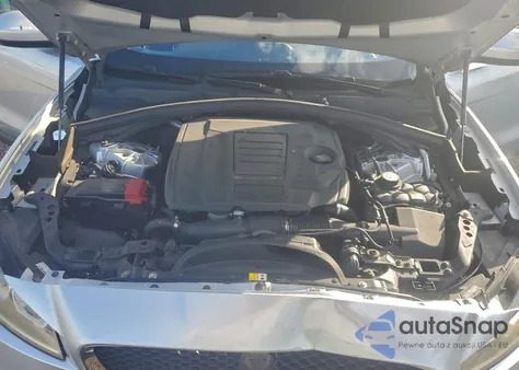 2018 Jaguar F-Pace Premium из США, поврежденный, VIN SADCJ2GX1JA235533